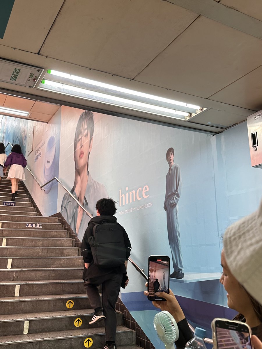 en_tashii's tweet photo. just ENHYPEN Jay and Sunghoon everywhere https://t.co/P5GHnwtNL8