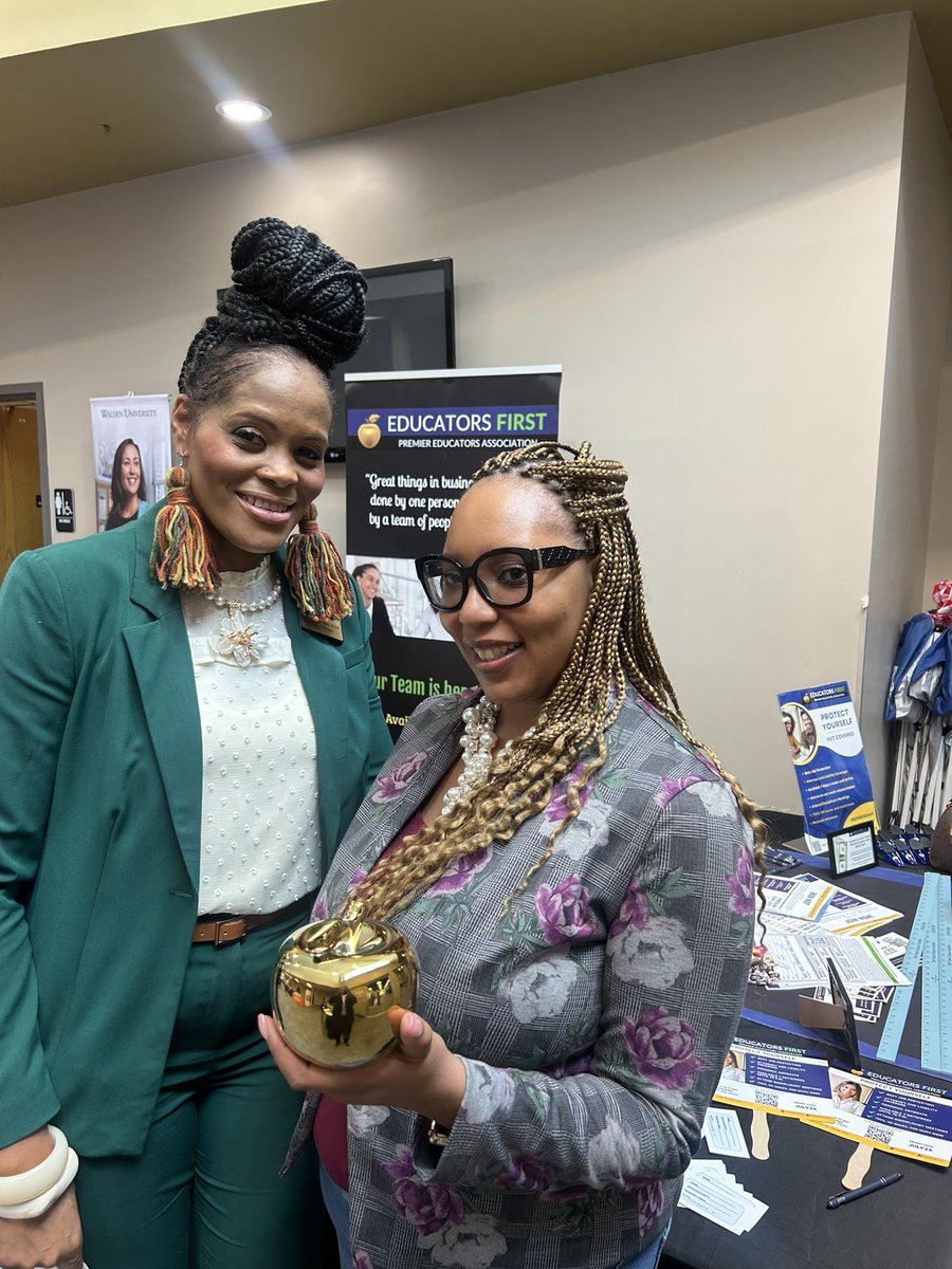 tarshamwilliams's tweet photo. Great day of recruiting new teachers @DeKalbSchools to become part of Educators First! https://t.co/yr8TrhH9P0