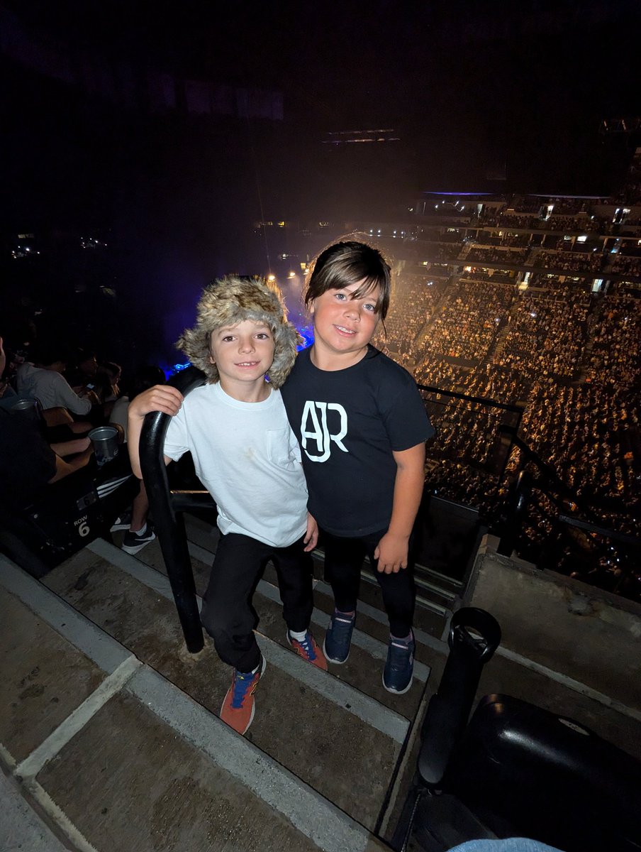 brandyLbrown511's tweet photo. We're feeling Way Less Sad now that we made it to the @AJRBrothers concert  🎶 🎻🎶 https://t.co/85EljsvReC
