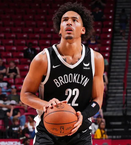 TheHoopCentral's tweet photo. Jalen Wilson tonight:

33 Points
10 Rebounds
11/20 FGM
6/7 3PM
5/5 FTM https://t.co/O4eDTPmAv4
