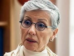 RESUMO DO DIA:

1)  Carluxo perde o porte de armas.

2) Polícia não encontra indícios míninos da acusação de agressão por parte do filho do Lula e arquiva investigação.

3) Atriz Cássia Kiss é demitida da Globo.

4) Senador Randolfe Rodrigues se filia ao PT.

5) Reinaldo Azevedo