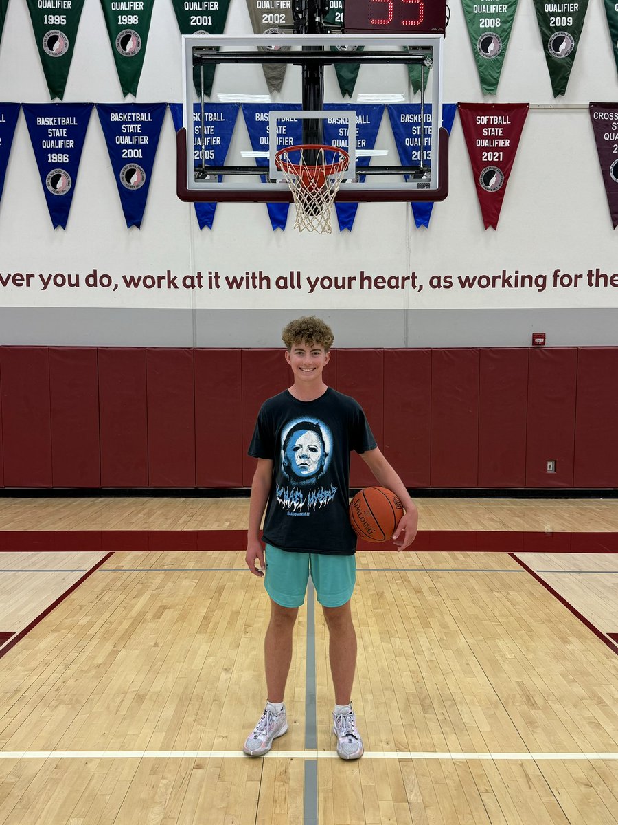 Pella Christian Boys Basketball tweet media