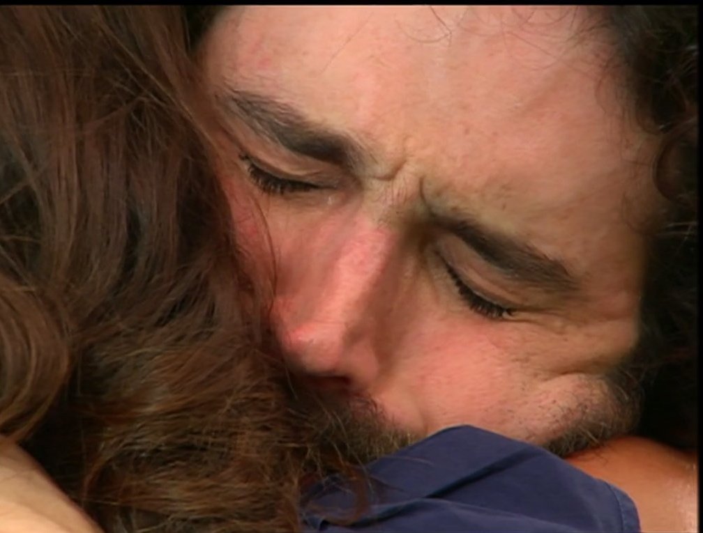 fefacolorada's tweet photo. O reencontro de Sol e Ed, verdadeiro casal protagonista. Muito superior a ela com o Tião. 
Achei um grande acerto esse final que foge muito do que acontece nas novelas. #AméricaNoVIVA https://t.co/kJpwYF4vSk