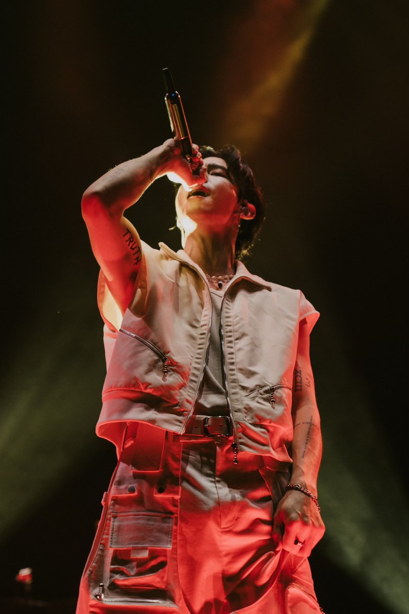 DNAmngmnt's tweet photo. the other side
MEXICO CITY

📸 Photos by Kenji Chong

#MarkTuan #Mark
#마크 #段宜恩
#theotherside #theothersidetour
@marktuan https://t.co/4ksHk1zzR7