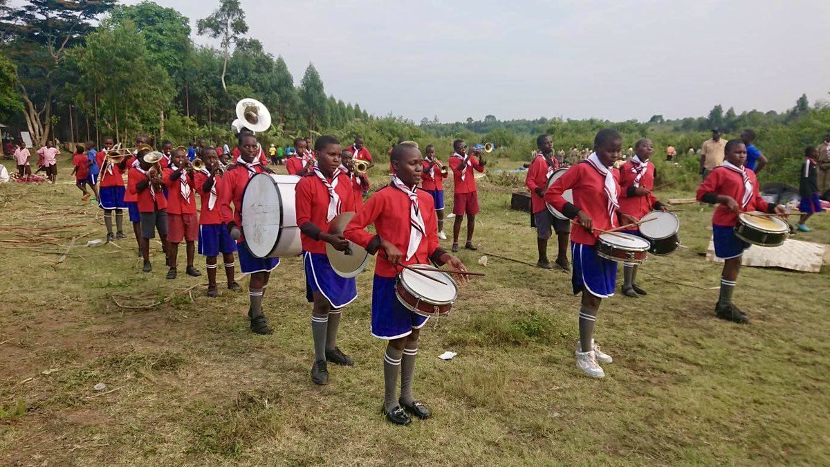 Joy4Humanity's tweet image. At Nabugabo Scouts Camp! 
Our school children are learning life skills, building confidence, and fostering teamwork. These experiences shape future leaders and community pillars. Here's to more growth and leadership through scouting! 
#JoyForHumanity #ScoutingLife #FutureLeaders