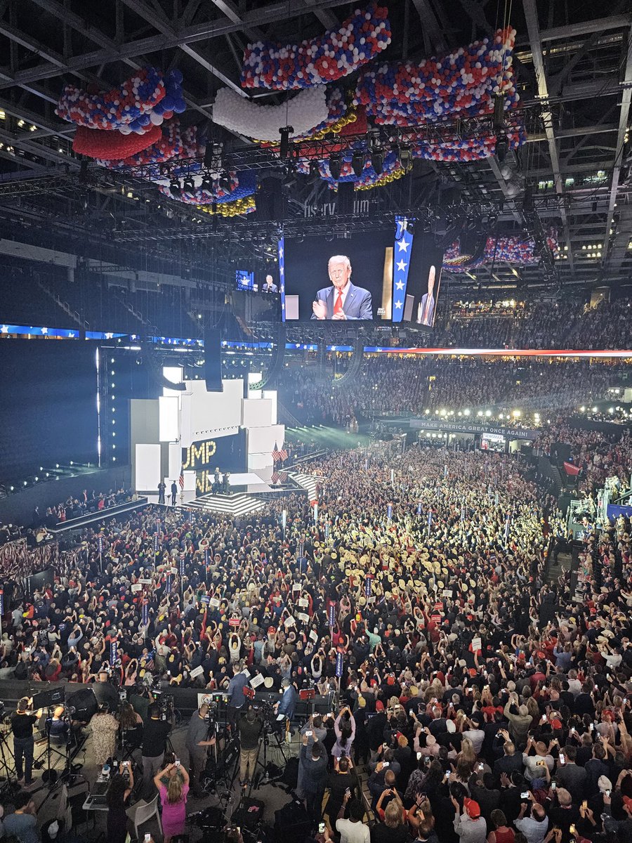 ByronDonalds's tweet photo. MAGA!!! https://t.co/Z4BNmh9cc5