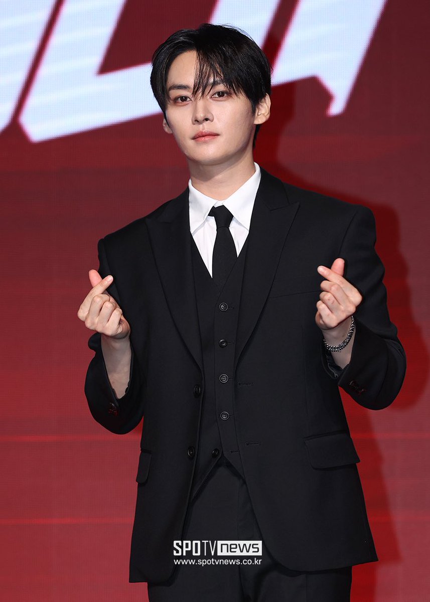 leeno1ife's tweet photo. 240719 기자간담회 #리노 기사 사진📸 https://t.co/Awd5nLMpUB