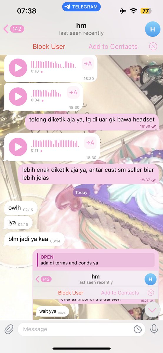 musehaute's tweet photo. berawal dari nolak ngerjain orderan dia, berakhir kena teror satu komplotannya sampe ngatain begitu. capek loh jadi seller yang udah menyediakan SnK untuk dibaca, tapi malah dianggurin. aku dah kasih tau baca tnc, tapi masih ditanya hal yang sama, padahal dia udah jawab “okei”. https://t.co/47pdQ89I8J