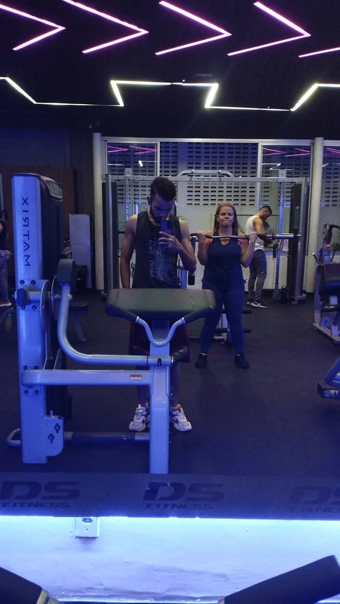 BarbozaAkillys's tweet photo. Foco total nos treinos✅
Mudança de setor no trabalho (mais dinheiro)
Mais pacientes aparecendo no segundo ✅ trabalho (mais dinheiro) ✅
A vida está fluindo não como eu queria, mas conforme Deus quis e conforme eu precisava. https://t.co/fwlCrYhTTv