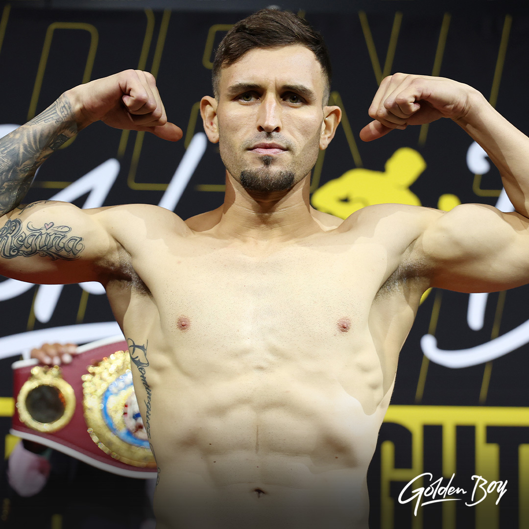 GoldenBoyBoxing's tweet photo. Are you #𝐓𝐞𝐚𝐦𝐑𝐨𝐜𝐡𝐚 or #𝐓𝐞𝐚𝐦𝐃𝐨𝐦𝐢𝐧𝐠𝐮𝐞𝐳 ? 🗣️ Sound off in the comments!

👀 TUNE IN July 19th LIVE on DAZN https://t.co/3jj6lavimt