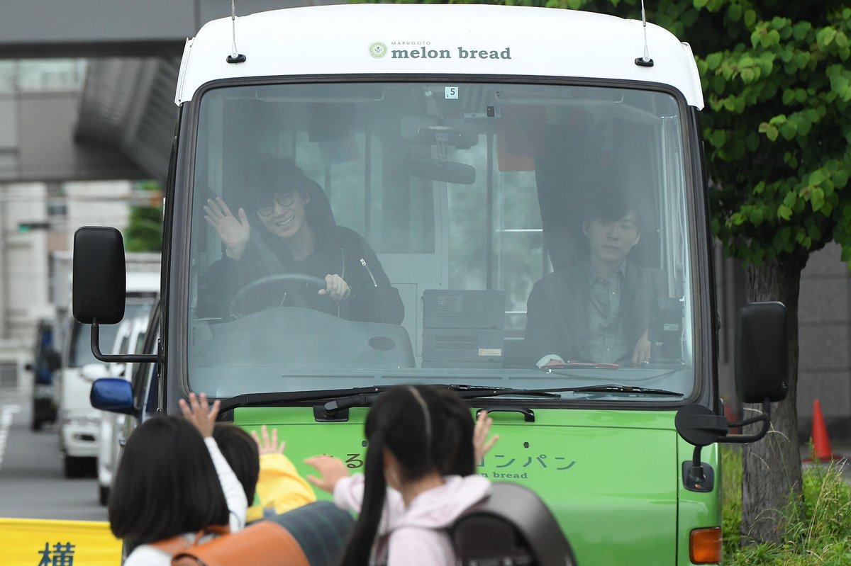 last_mile_movie's tweet photo. ◤ 📺#MIU404 ◢

24時間の初動捜査を担う
【Mobile Investigative Unit】
警視庁・機動捜査隊(通称：機捜)

"第4機動捜査隊"で
バディを組む伊吹&amp;志摩が
限られた時間の中で
犯人逮捕にすべてを懸ける――

映画『#ラストマイル』でも
"4機捜"が機動力を武器に事件に挑む！

🎬𝟖.𝟐𝟑 𝑭𝑹𝑰 https://t.co/3kO5ZknUzP