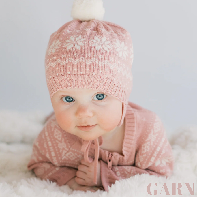 knotandspool's tweet image. Join us at Knot + Spool on July 19-20 for our Sidewalk Sale! Meet Jenny Hanks (@jennybhanks) of @shop.garn. Explore sustainable merino wool knitwear for kids! 🧶✨ Win a $150 wreath &amp;amp; ribbon bundle, plus exclusive discounts! #KnotAndSpool #GARN #SidewalkSale