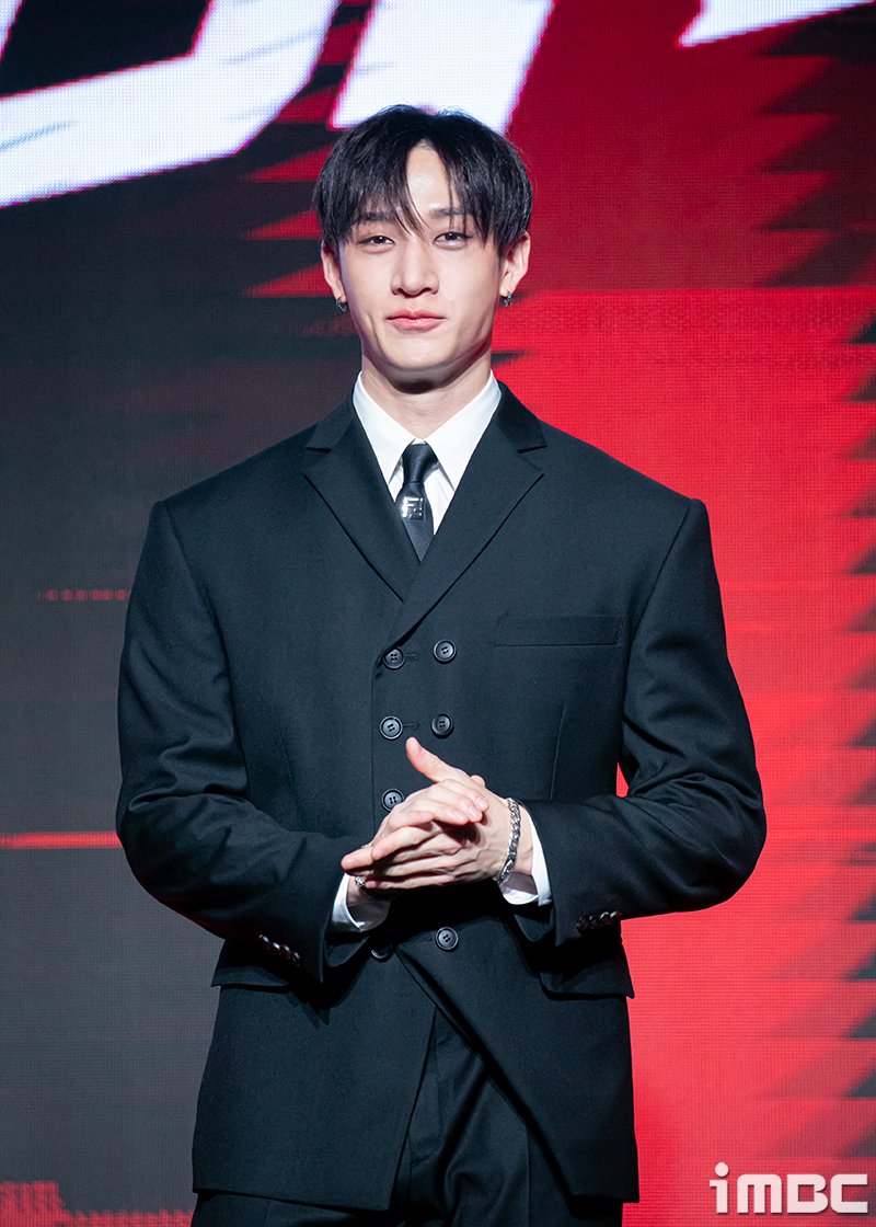 imbcenews's tweet photo. [포토] 스트레이키즈 방찬, 반가운 손 인사 
#StrayKids #스트레이키즈 #방찬 #BANGCHAN
#ATE #ChkChkBoom
#기자간담회_240719 [iMBC 직찍]

스트레이키즈(Stray Kids) 방찬이 포토타임을 갖고 있다.

⬇️고화질 Click Plz⬇️
https://t.co/Xevvn59OUV https://t.co/f8hx9hxv3j