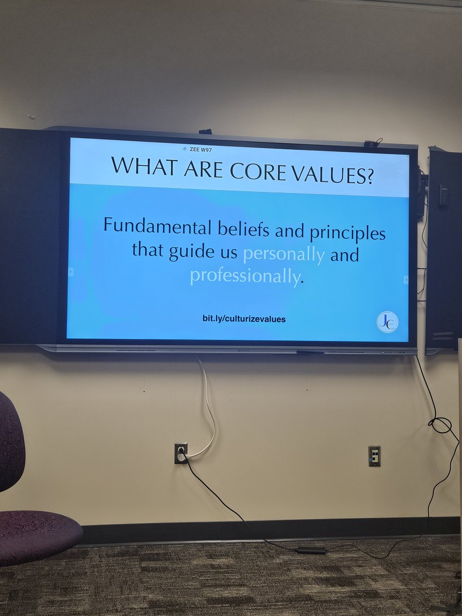 jerrell_hudson's tweet image. @R4Leaders @casas_jimmy @mwalke0628 @PorshaDudley1 @jerrell_hudson
Jimmy Casas was the Keynote Speaker this year and he discussed recalibrating the culture on your campus. It starts with us as leaders looking inward at ourselves first. We have to change our behavior.

#R4APCon