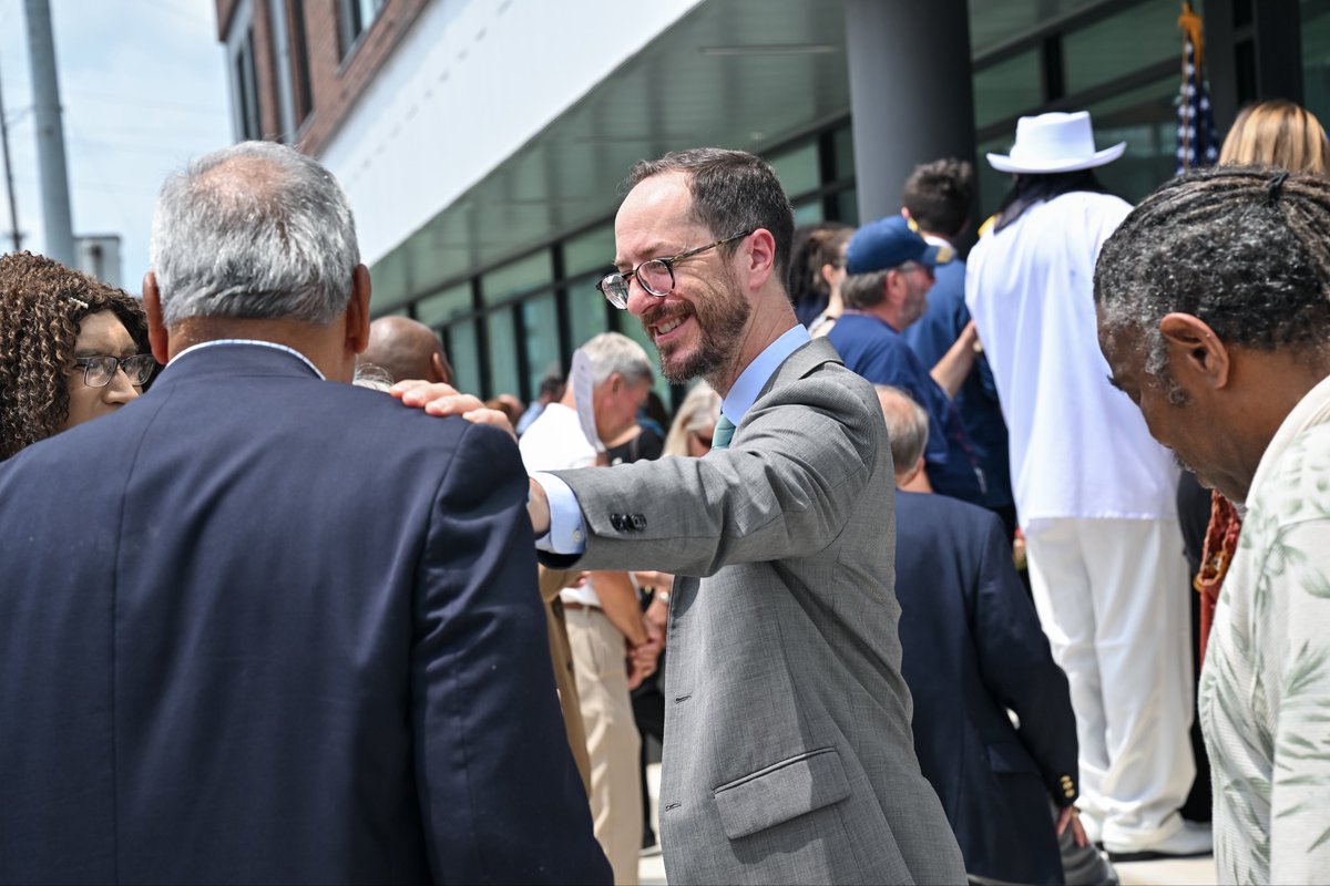 freddieoconnell's tweet photo. Today we cut the ribbon on Strobel House.

Named for Father Charles “Charlie” Strobel—our “worthless servant”—this is Metro’s first public permanent supportive housing facility, intended for Nashvillians at greatest risk for chronic homelessness.

It took years, but we made it. https://t.co/S13y7gb4J9