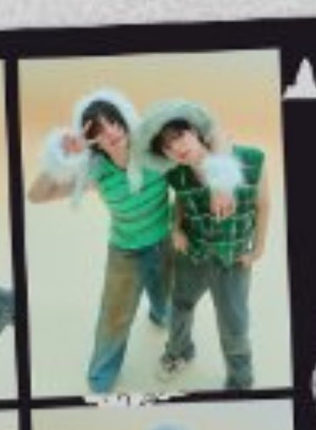 seungjinthinker's tweet photo. not one.. not two.. not three.. we got FOUR SEUNGHWANGS. https://t.co/NFaNlU3kC1