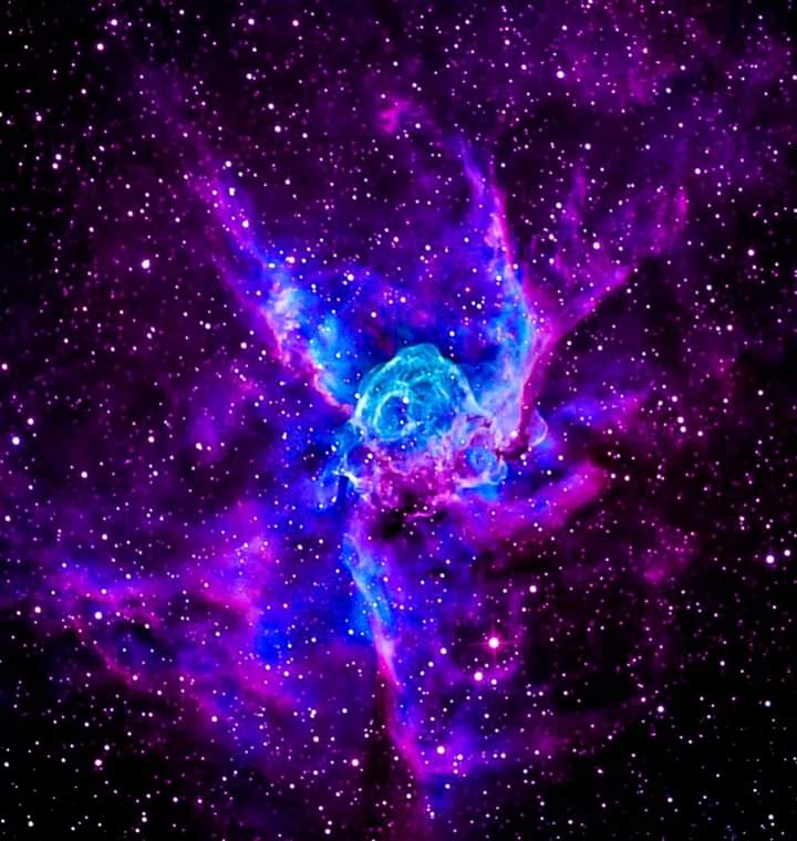 NGC2359 Thors helmet nebula bu 📷 wikipedia.