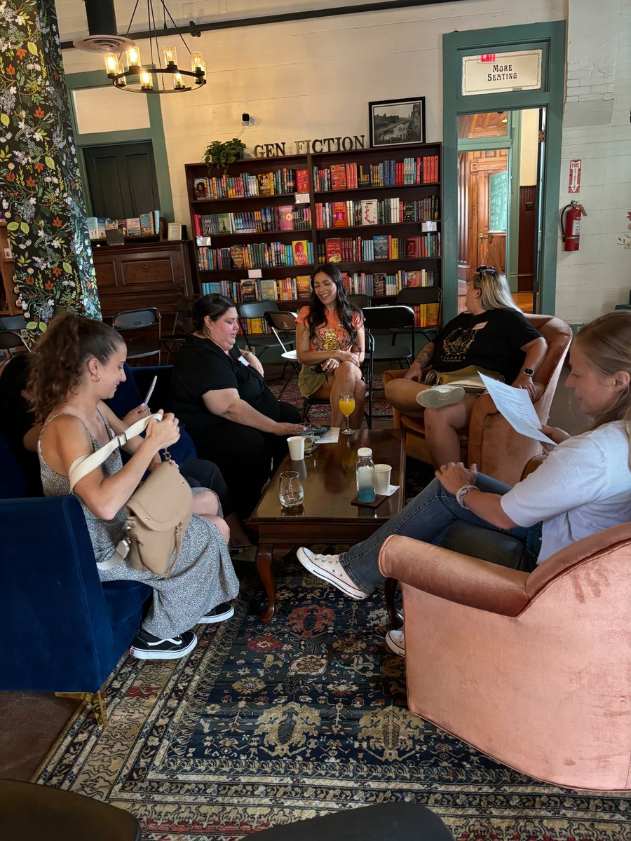 ATXFestival's tweet photo. We โค๏ธ #TVBookClub! Our first post-#ATXTVs13 event was a success thanks to everyone who came out last night to talk about #SharpObjects. We can't wait to do it again VERY soon. Stay tuned! https://t.co/zpCj15tU38