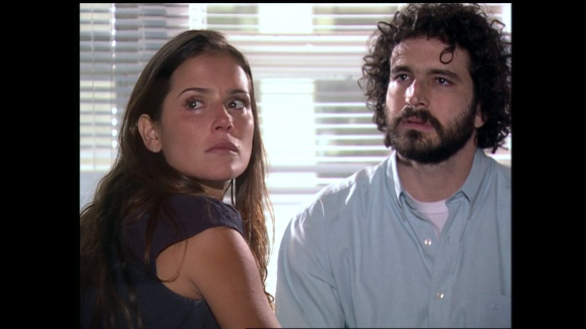 dia_tiago's tweet photo. A diaba da May viu a Sol junto a Ed. A mulher mal chegou da travessia, e já vai para prisão por causa dessa cachorra ruiva recalcada #AméricaNoVIVA https://t.co/yctV6ChiQZ