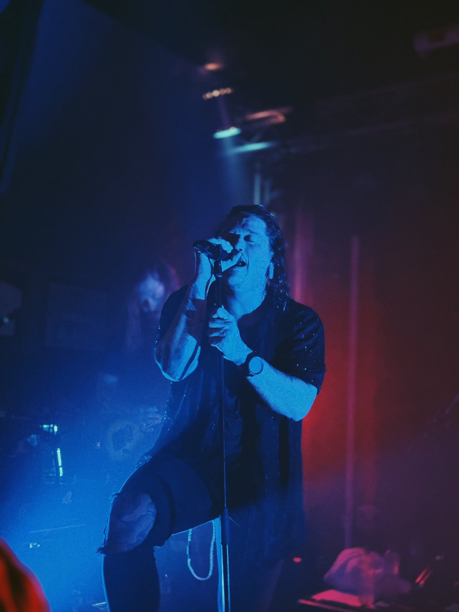 JackRobinson989's tweet photo. The only good pics I got from the other night, the rest of the time I was being humbled by the pit 🥲 such an incredible show! 🙌🏻

#touraustralis24 

@inertiasydney @oceangrove @PolarisAus https://t.co/nZxwqv4fuo