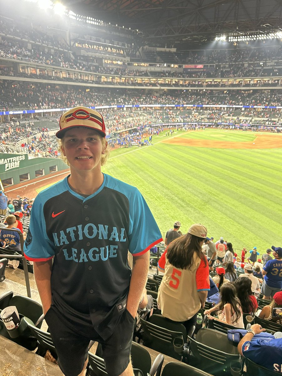 BornhorstNathan's tweet photo. A HUGE THANK YOU to @ASWDayton for our incredible All Star Weekend, fulfilling Chase’s wish to attend the MLB Home Run Derby.   We would like to thank everyone involved for making this possible for Chase! https://t.co/VwMJN3yEuP