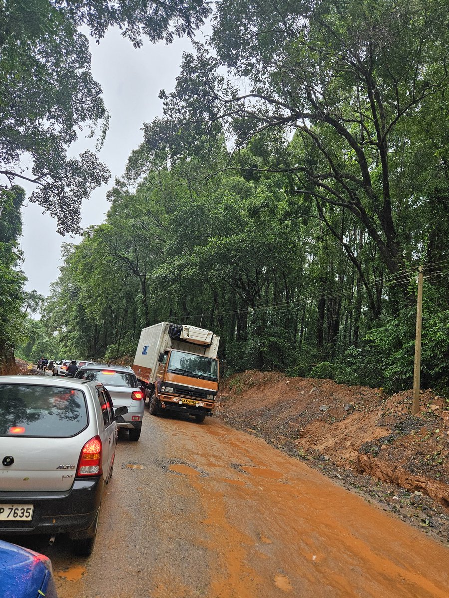 Arjunhebbar4's tweet photo. Is this development or a punishment!!
Charmady- Madanthyar Road extension scenes! https://t.co/M7ugLmEWXY