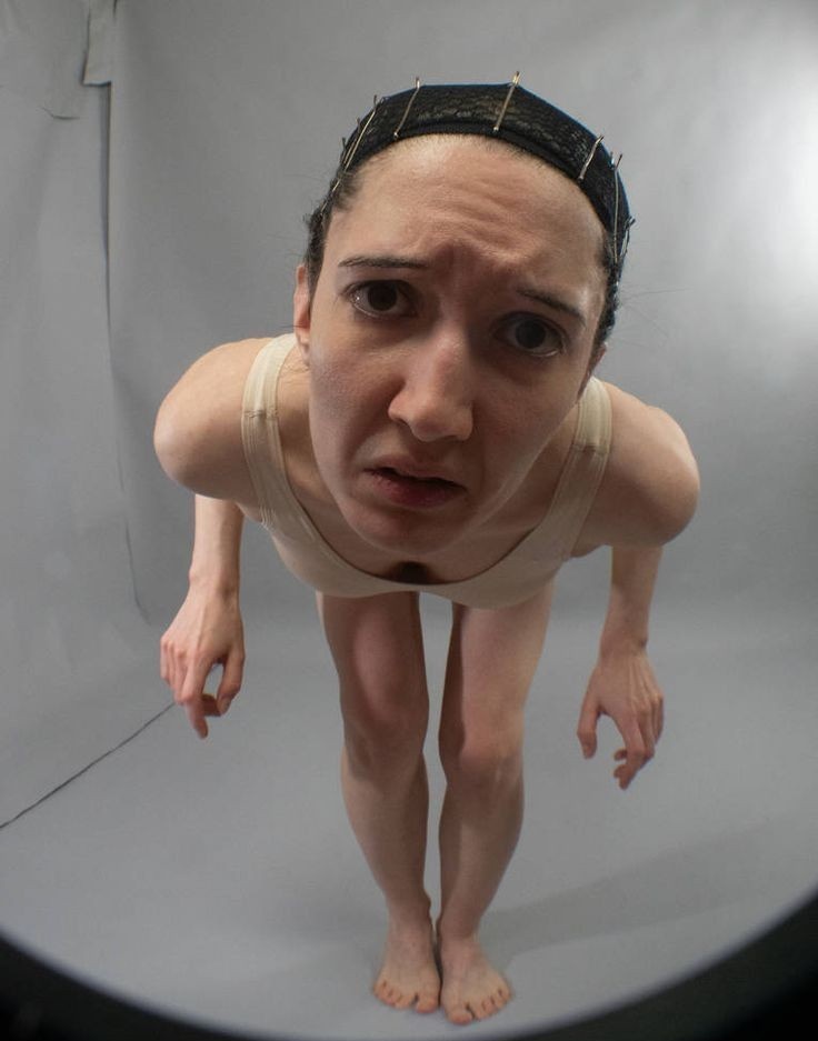 Nao lembro de onde tirei essa pose mas achei mt divertida entao fiz rabisco