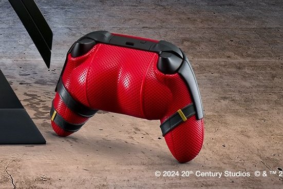 javo_dark's tweet photo. @Xbox @Marvel I hope this controller will be smooth and squishable!!!!! 
#XboxCheekyControllerSweepstakes https://t.co/4JcdCAm6g5