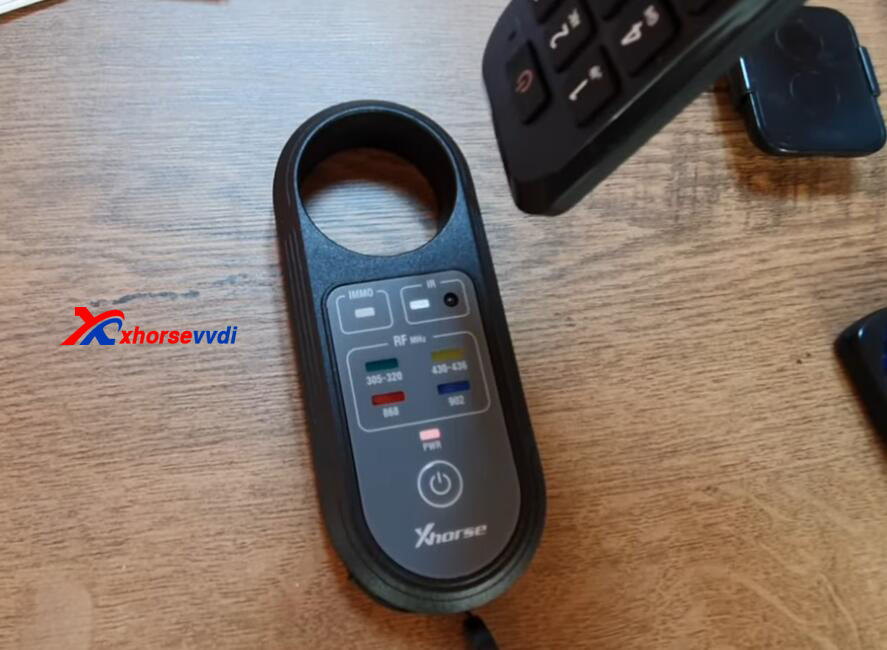 Xhorsevvdi's tweet photo. #xhorse remote control and car key tester ✅✅✅
🎥 Paul's Electronics
#remotefrequency #keytester #RemoteTester https://t.co/3jfpJZyxa5