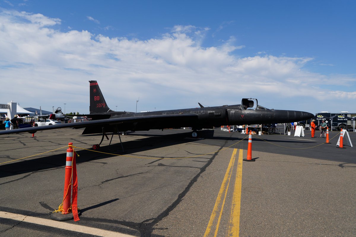 junchan1200's tweet photo. 初日にデモ飛行したU-2 Dragon Ladyは2日目は地上展示されていました😌
#空活 #U2 #U_2 #DragonLady #USAF #USairforce #Sacramento #CCA #CCA2024 #CaliforniaCapitalAirshow #Airshow https://t.co/FbiVte3bbR
