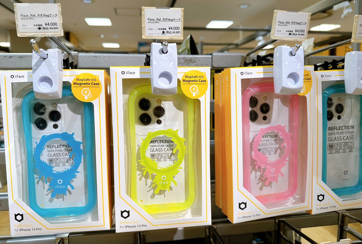 LOFT_CHIBA's tweet image. 🌟＼iFace ネオンカラー／🌟

人気の #iFace のクリアケースから、元気の
出るポップな色味のネオンカラーシリーズが登場しました🩵💚💛💜🩷

同カラーバリエーションのストラップなどと合わせて、夏コーデを楽しめるアイテムです☀️✨

◼️バラエティ　携帯雑貨売場
※在庫は変動いたします