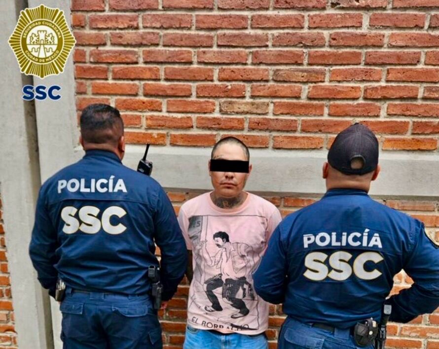 CMXNoticias's tweet photo. #VALLEDEMEXICO
Detienen a “El Payo”, jefe de sicarios del Cártel de Tláhuac
https://t.co/SgZbUj5s8G
#ElPayo #CárteldeTláhuac #Iztapalapa https://t.co/hZNb1JCiIP