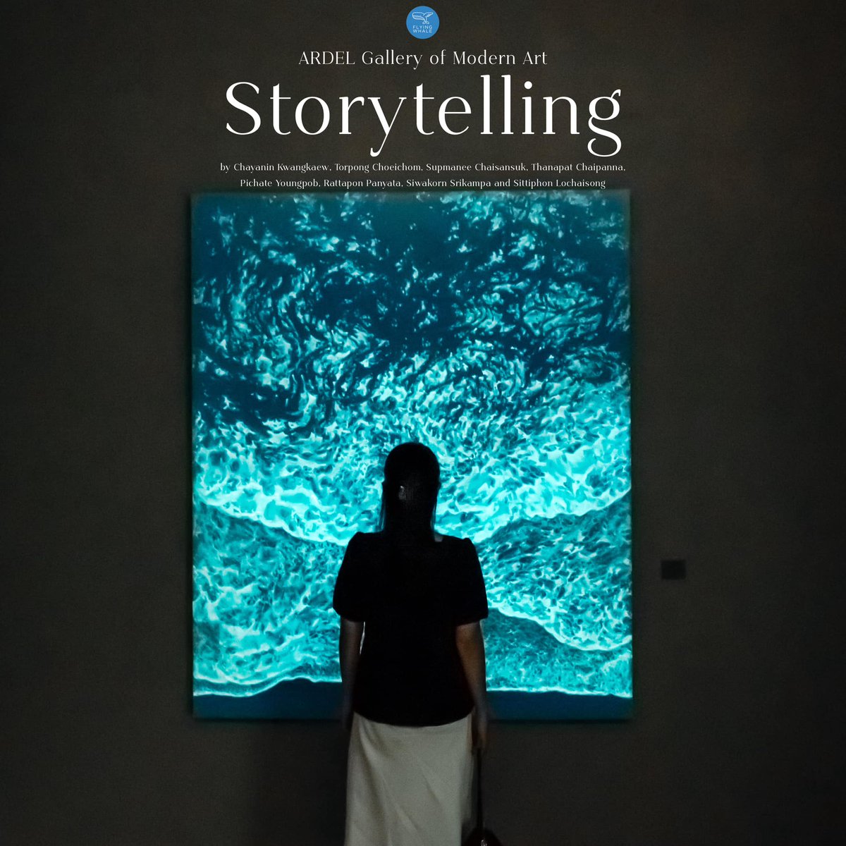 flyingwhalemag's tweet photo. Storytelling คือ นิทรรศการกลุ่มของ 8 ศิลปิน จัดแสดงผลงานศิลปะหลากหลายเทคนิค ที่นำเสนอฉากสุดพิเศษอันเป็นส่วนผสมระหว่างภาพจำในอดีตกับภาพความคิดในปัจจุบันของศิลปินแต่ละคน ตัวงานจึงเป็นดั่งการสะท้อนถึงผลลัพธ์ของการย้อนกลับไปพิจารณา และทำความเข้าใจตนเองในมิติต่าง ๆ โดยเฉพาะเมื่อพวกเขาต้องเผชิญกับการเ��ลี่ยนแปลง ไม่ว่าจะเป็นในด้านความรู้สึก มุมมอง หรือความสนใจ ทั้งนี้ภายใต้ความแตกต่างของเรื่องราวจากประสบการณ์ส่วนตัวเหล่านั้น นิทรรศการน่าจะพยายามบอกแก่ผู้ชมว่า ยังมีองค์ประกอบบางอย่างที่เหมือนกัน (หรือเชื่อมโยงกัน) อยู่ด้วย นั่นก็คือ อุปสรรค และความไม่สมบูรณ์แบบที่ดำเนินคู่ไปในการเดินทางของทุก ๆ ชีวิต
