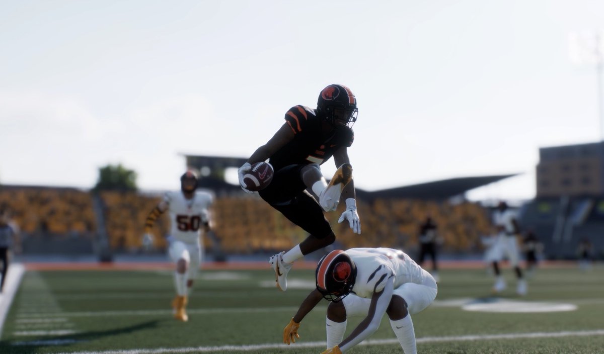 davidlewisedits's tweet photo. Had to wait for teambuilder to come out, but I guess @ECUTigersFB is in now in the game. 🫡 https://t.co/Wk15T1yWnS