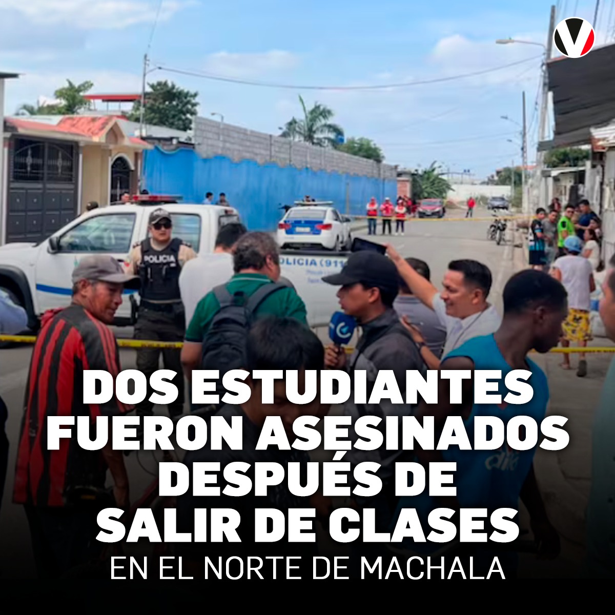 revistavistazo's tweet photo. Dos estudiantes de 15 y 17 años fueron asesinados por sujetos a bordo de una moto en el barrio Rayito de Luz, en Machala, cuando se aprestaban a ingresar a una vivienda tras terminar su jornada de clases. Conozca el caso ▶️ https://t.co/CHBwbwNOaZ https://t.co/GWSyT07Gx6