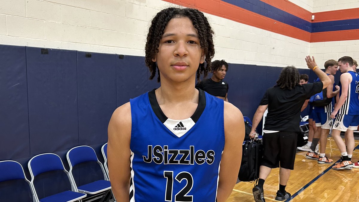 Devin_Ugland's tweet photo. 2026 CG Xavier Frelix of JSizzles 16 3SSB is one of the best shooters I’ve seen in the gym today. 

6-2 with fundamental and repeatable mechanics, shoots an easy ball, quick release off the catch and off the bounce. Playmaker off of shot fakes. https://t.co/BHck5T3BuM