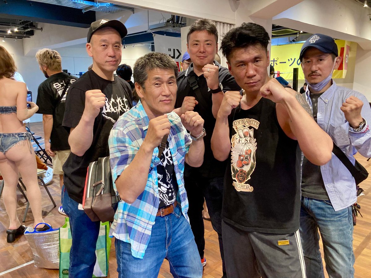 OgreSayaki's tweet photo. 「カナダに発つ前に B-UP Boxing ②」ブログ更新しましたー。https://t.co/WrcssCiXsz　HELL YEAH!!! #ボクシング #拳闘 #B_UPBoxing #ひとりの一生涯 https://t.co/HRxkJtQ8SJ