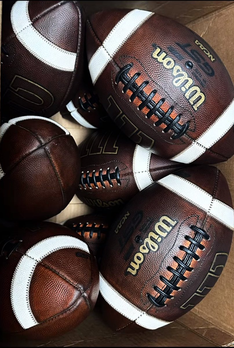 🚨🚨🚨🚨🚨🚨
🏈🏈🏈🏈🏈🏈🏈
I WANT TO THROW ONE OF THESE MYSELF SHEESH