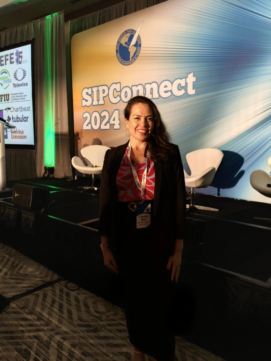 claudibaez's tweet photo. Gracias a la @sip_oficial por esta invitación a presentar en la #SIPConnect2024. Foto del gran @ismaelnafria ✨. @cuestion_p https://t.co/29ulgNBaRB