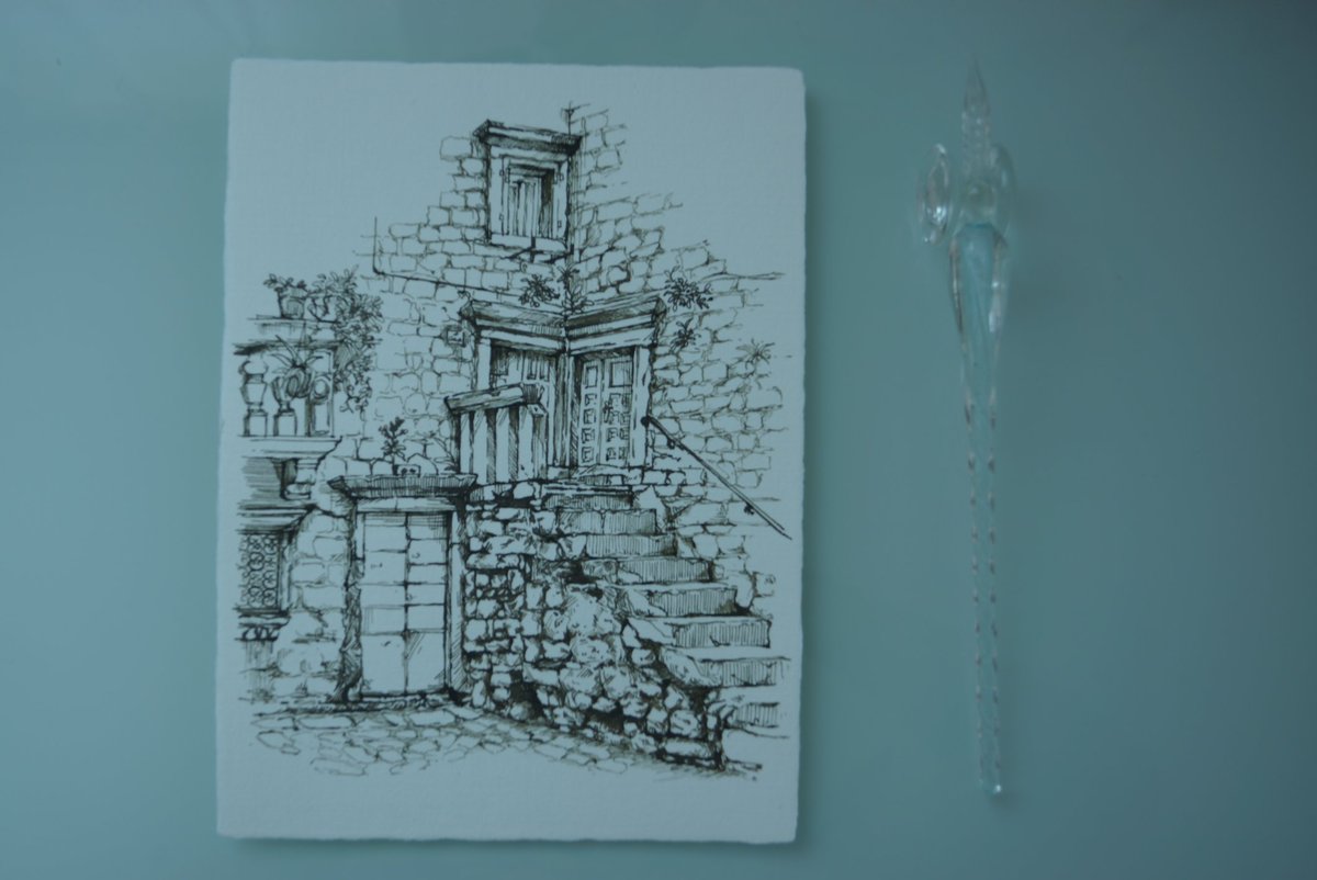 mori7023's tweet photo. クロアチアを散歩していて出会った街並み。

この世界には描き留めたい景色で溢れていて、とても人ひとりの一生分では描ききれない。

#クロアチア 
#Croatia 
#絵描きさんと繋がりたい 
#ガラスペン 
#イラスト
#イラストレーター https://t.co/RYhVlNUk74