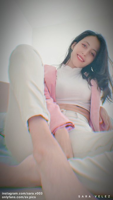 C&oacute;mo les fue hoy...  Yo ando cansada...  Necesito un masaje.. 🥺🥺🥺 https://t.co/1sx6bZ6Yq2