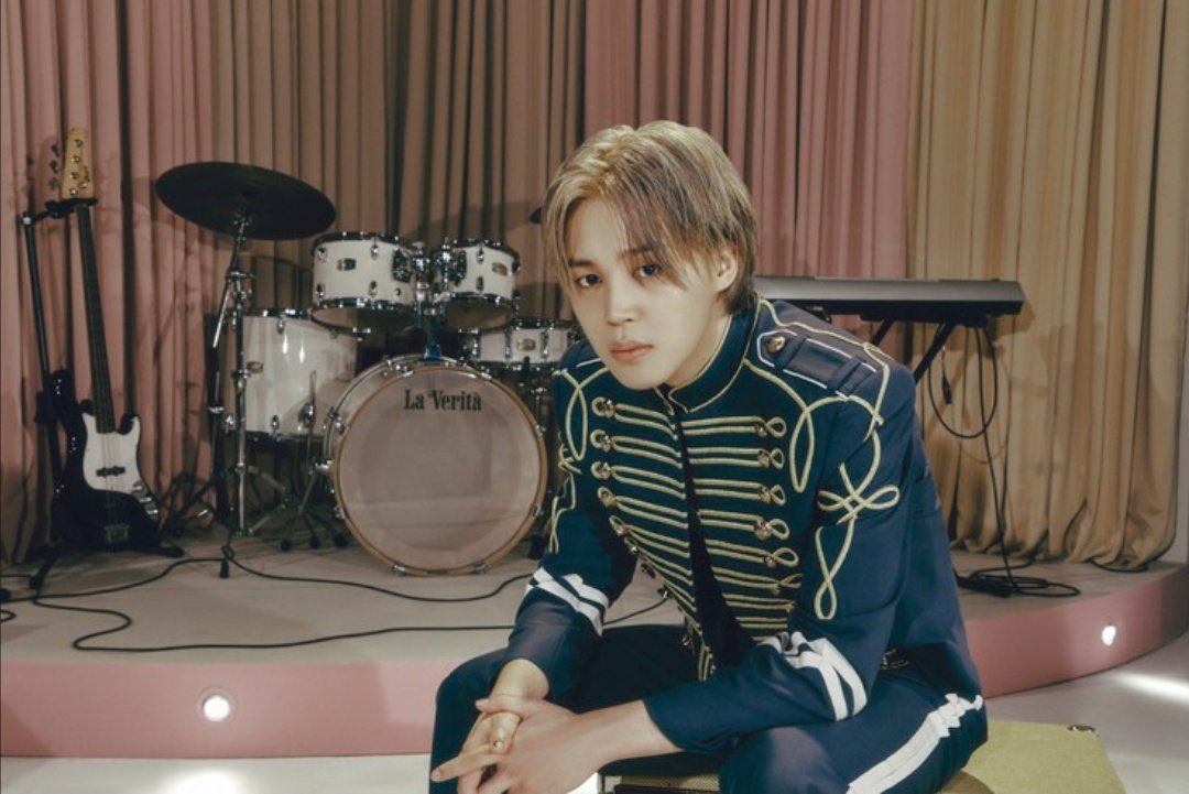 jnfication's tweet photo. — 📸 | Fotos exclusivas de #JIMIN para MelOn de su nuevo álbum "MUSE"

#Jimin_MUSE #Jimin_Who https://t.co/bnvHELyJ5C