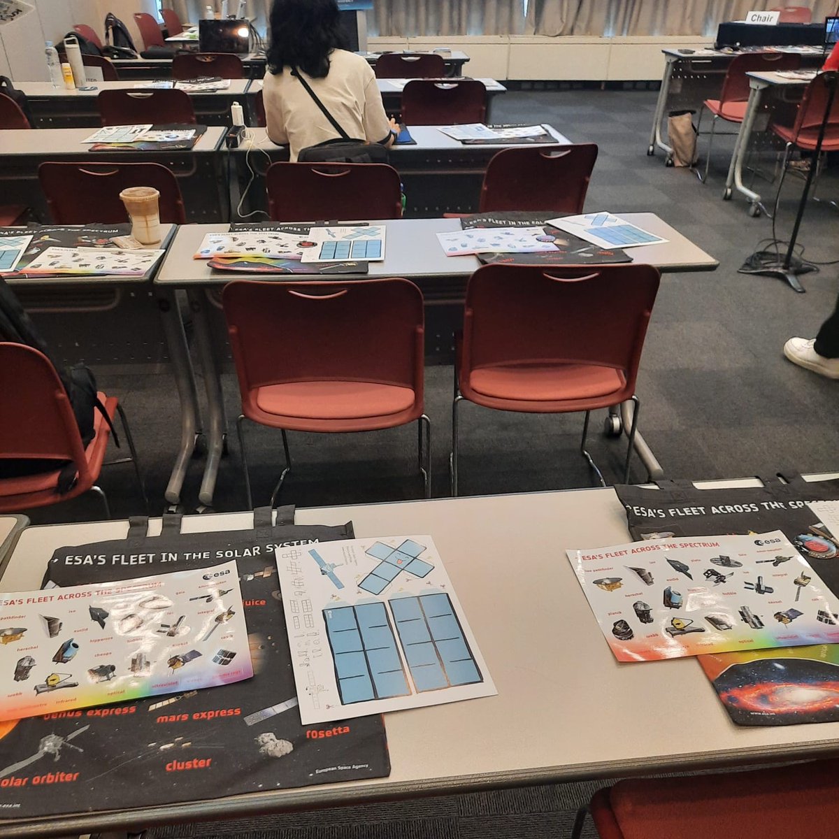 esa_cesar_es's tweet photo. Presenting the ESA Science program and several ESA tools to access data from our missions, such as #ESASky, to educators attending the "Space Explorers" teacher training at @CosparHQ @esascience https://t.co/OLxo752fqT