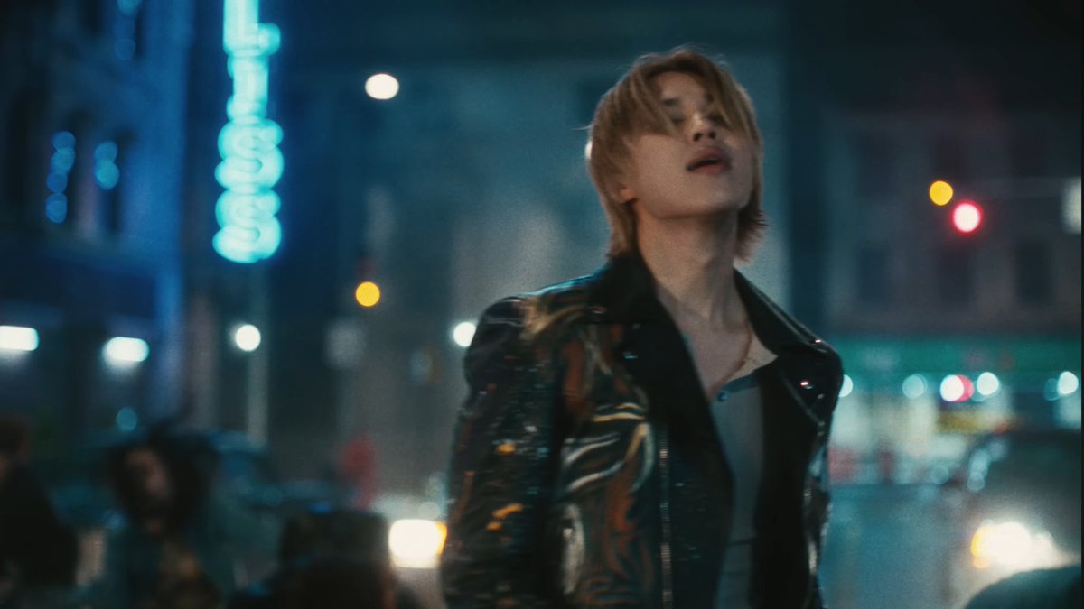 PopBase's tweet photo. JIMIN looks beauteous in the music video for ‘WHO.’ https://t.co/qFvtgdU72a