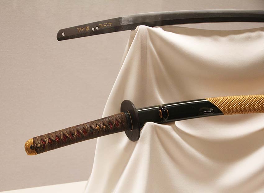 田*夫様 【九州国立博物館展示品, 額装】源泰邦作「柳刃八層打黒檀尺一寸」 九州国立博物館展示品, 額装】源泰邦作「柳刃八層打黒檀尺