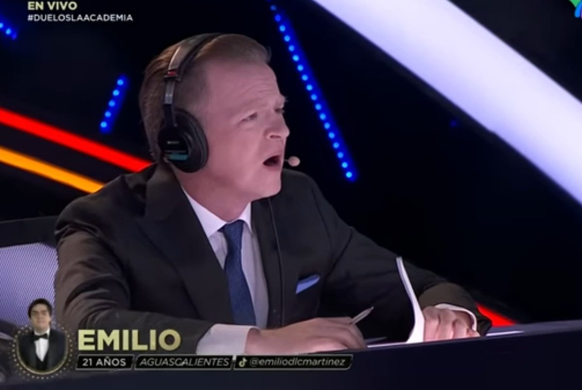 yo cuando sofia carson entró a la canción y como hace armonía perfecta con la voz de jimin