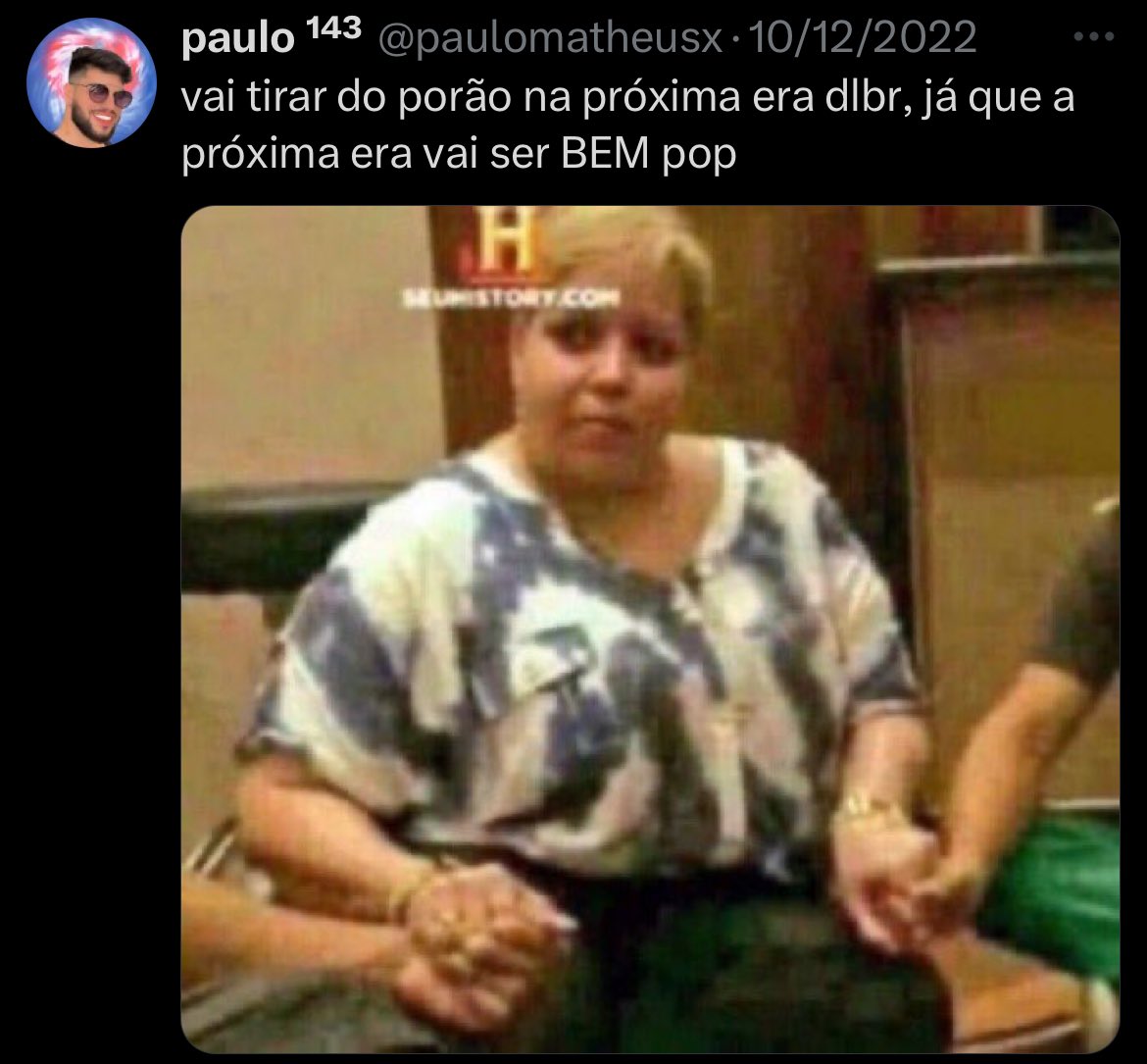 hvlovatic's tweet photo. como é acompanhar a demi lovato em 3 passos https://t.co/dWiFDNAKXU