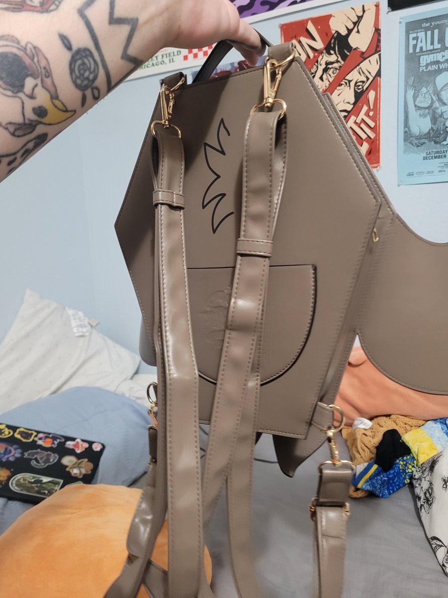 andpierres's tweet image. HOLY SHIT