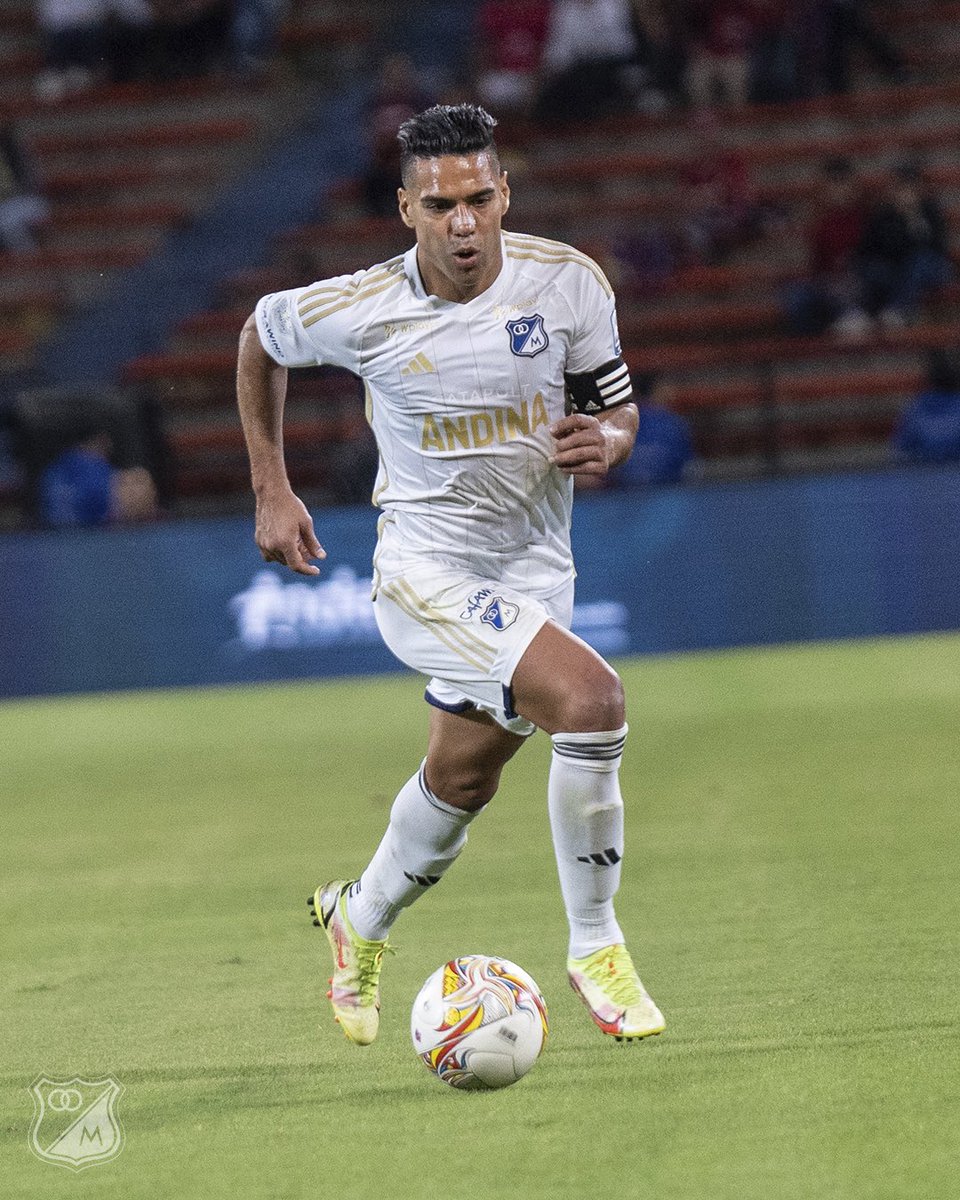 MillosFCoficial's tweet photo. 💙⚽️🐅 El 18 de julio del 2024, Radamel Falcao García debutó en el Fútbol Profesional Colombiano en el equipo de sus amores. ¡El Sueño De Todos!  @FALCAO https://t.co/4qIwml2Mcp