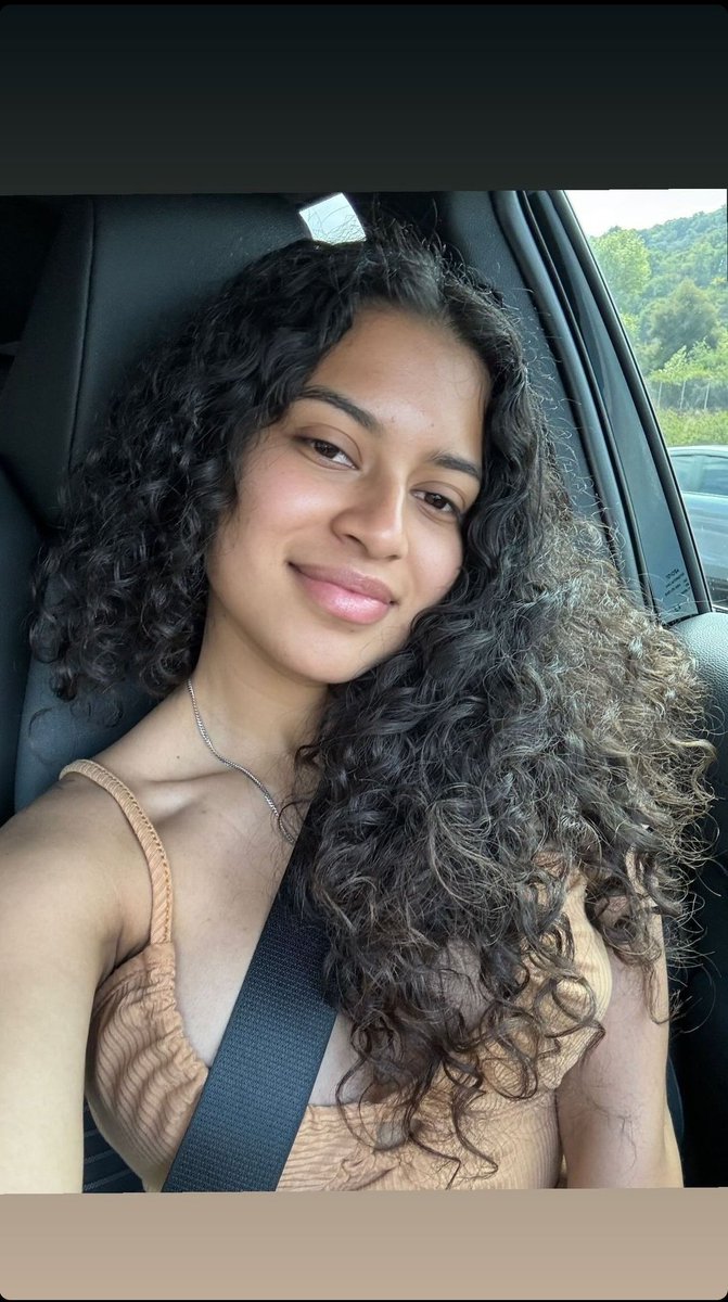 Analove014's tweet photo. Natural beauty 😍😘😋💞 https://t.co/TiD2AByxCi